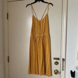 Knee-length Yellow Sun Dress